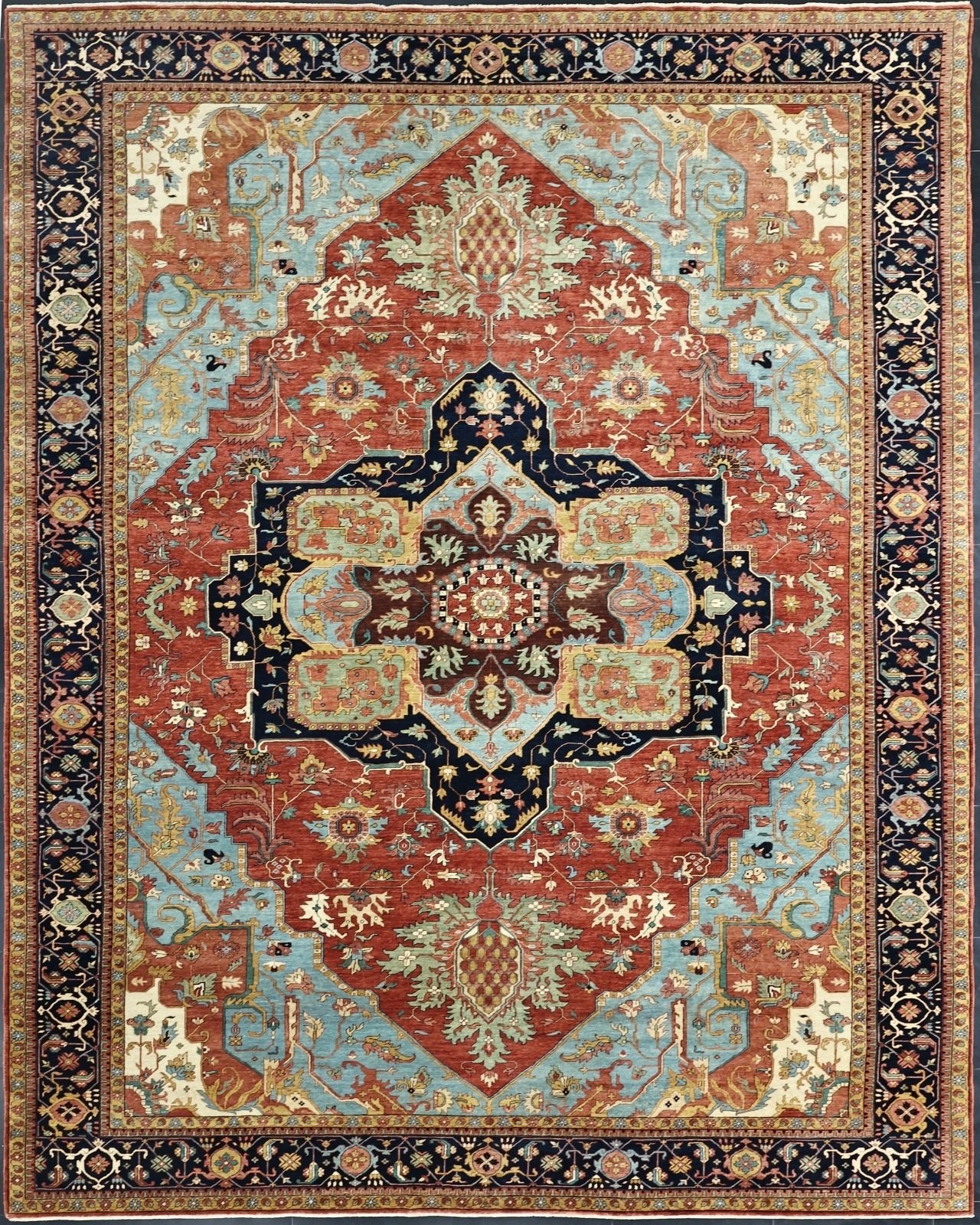 Heriz Rug 11