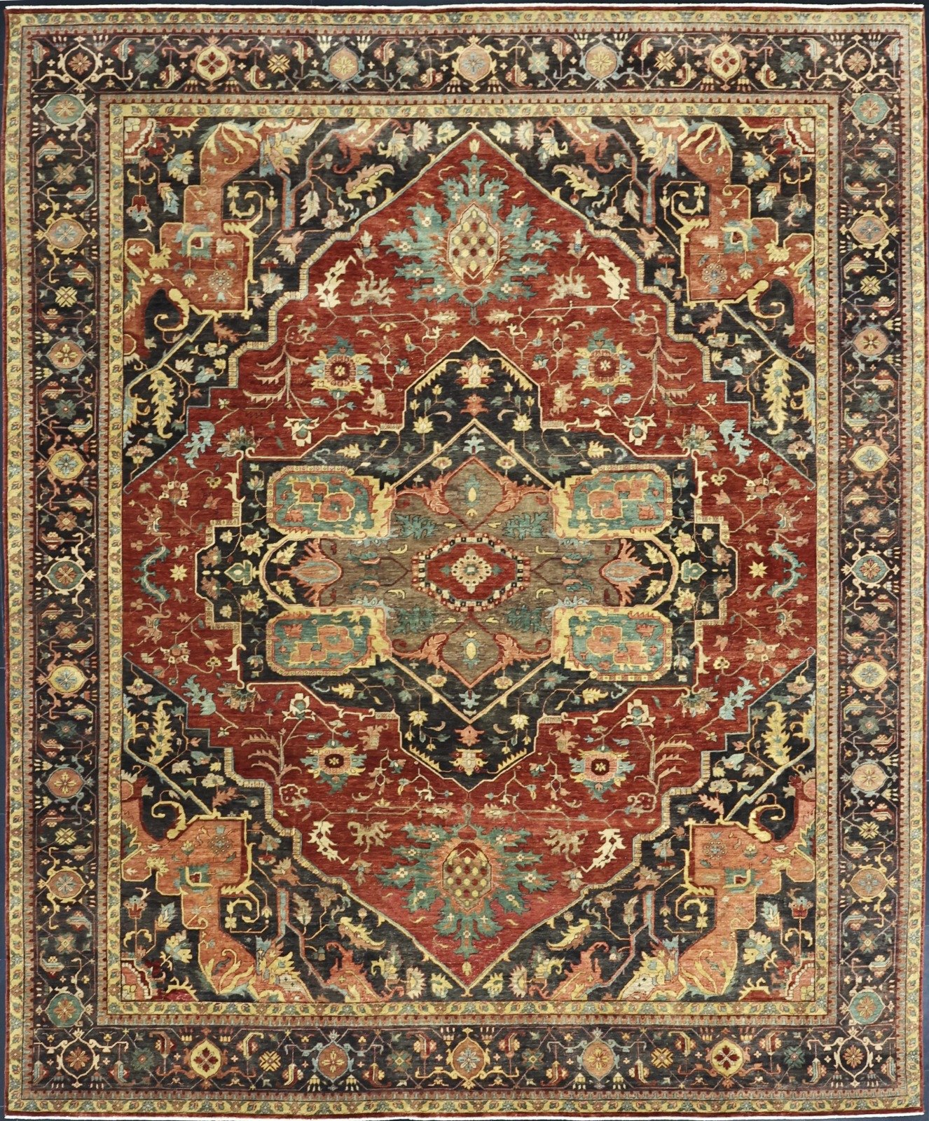 Heriz Rug 13
